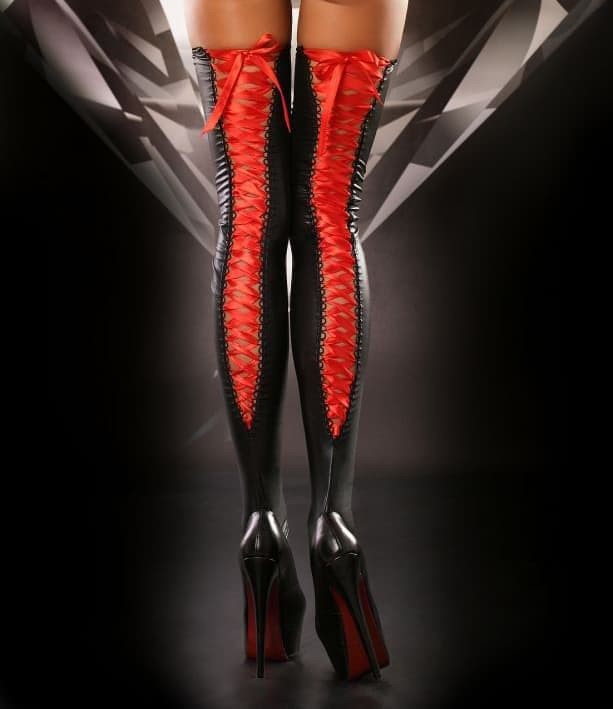 Чулки со шнуровкой Lolitta Lacing Stockings (черные с красным S/M)