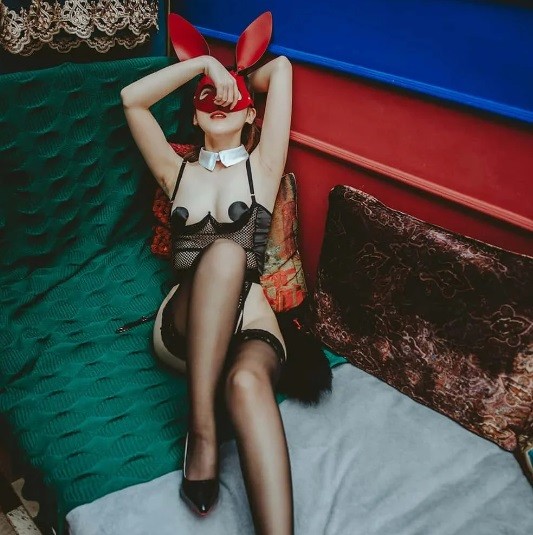 Сексуальний костюм зайчика Bunny Girl Bodysuit Set UPKO, S