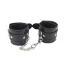 Нарчники Obey Me Leather Hand Cuffs