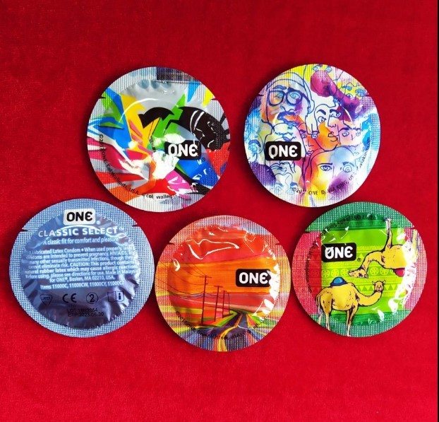 Презервативи ONE Classic Select (класичні) (по 1шт) (упаковка може відрізнятися кольором та малюнком)