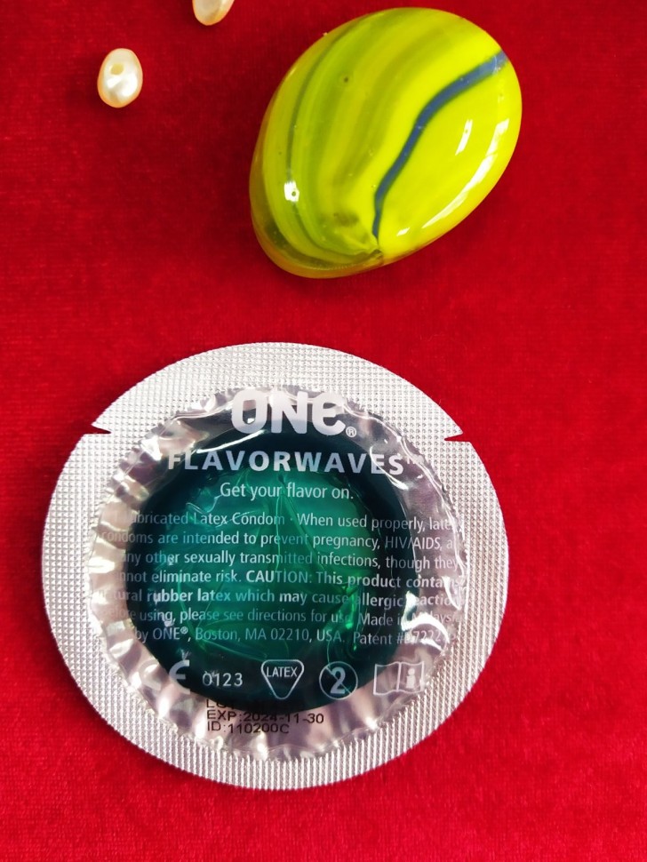 Презервативи ONE Mint Chocolate (ароматизовані) (по 1 шт) (упаковка може відрізнятися кольором та рисом)